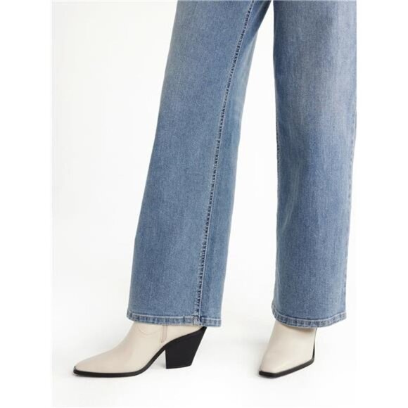 Women’s Western-Style Booties for Chic Statements 2.8” Stacked Heel - Picture 6 of 6